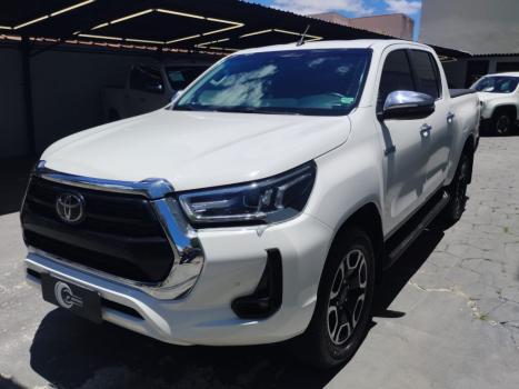 TOYOTA Hilux Caminhonete 2.8 16V SRX 4X4 TURBO DIESEL CABINE DUPLA AUTOMTICO, Foto 3