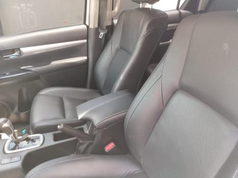 TOYOTA Hilux Caminhonete 2.8 16V SRX 4X4 TURBO DIESEL CABINE DUPLA AUTOMTICO, Foto 12