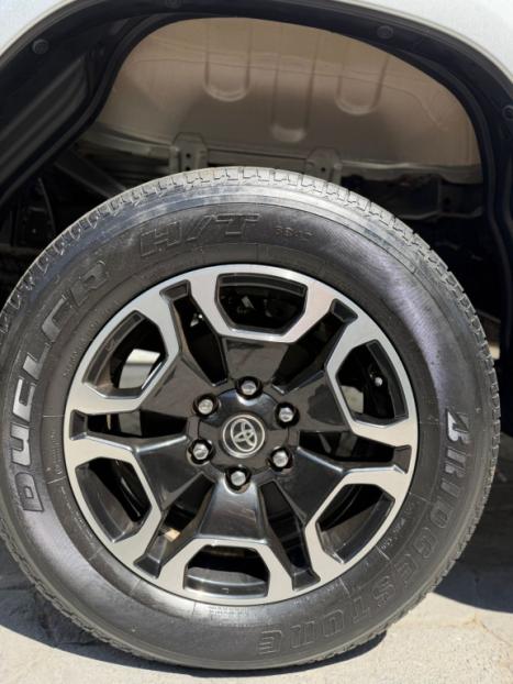 TOYOTA Hilux Caminhonete 2.8 16V SRV 4X4 DIESEL CABINE DUPLA AUTOMTICO, Foto 9