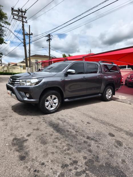 TOYOTA Hilux Caminhonete 2.7 16V 4P SRV FLEX 4X4  CABINE DUPLA AUTOM�TICO, Foto 2