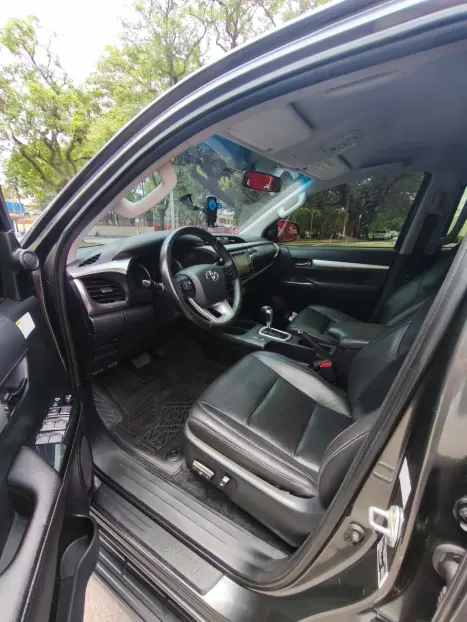 TOYOTA Hilux Caminhonete 2.7 16V 4P SRV FLEX 4X4  CABINE DUPLA AUTOM�TICO, Foto 6