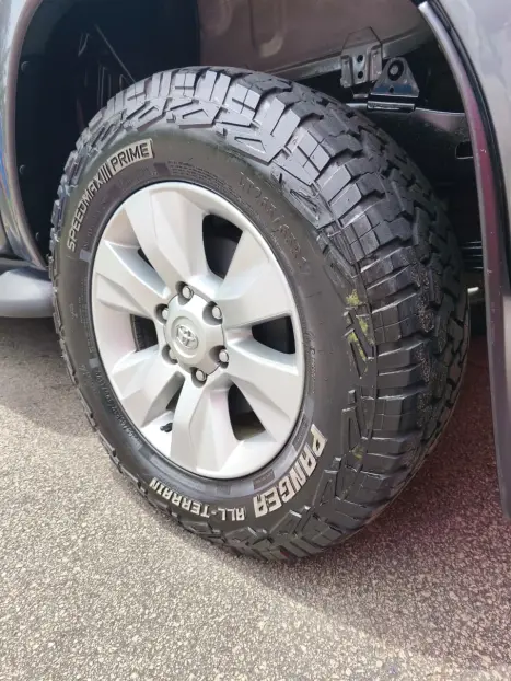 TOYOTA Hilux Caminhonete 2.7 16V 4P SRV FLEX 4X4  CABINE DUPLA AUTOM�TICO, Foto 10