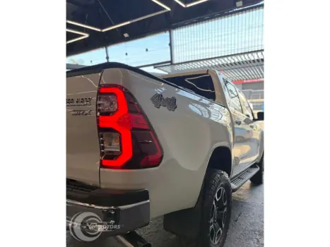 TOYOTA Hilux Caminhonete 2.8 16V SRX 4X4 DIESEL CABINE DUPLA AUTOM�TICO, Foto 9