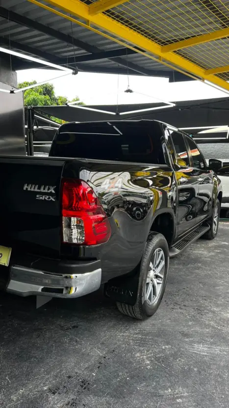 TOYOTA Hilux Caminhonete 2.8 16V SRX 4X4 DIESEL CABINE DUPLA AUTOM�TICO, Foto 7