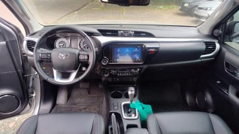 TOYOTA Hilux Caminhonete 2.8 16V SRV 4X4 DIESEL CABINE DUPLA AUTOM�TICO, Foto 8