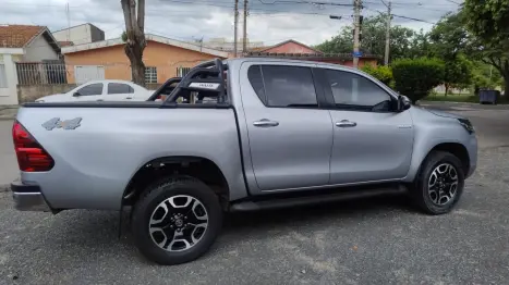 TOYOTA Hilux Caminhonete 2.8 16V SRV 4X4 DIESEL CABINE DUPLA AUTOM�TICO, Foto 12