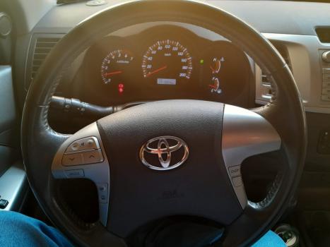 TOYOTA Hilux Caminhonete 2.7 16V 4P SRV FLEX 4X4  CABINE DUPLA AUTOM�TICO, Foto 10