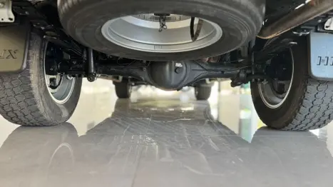 TOYOTA Hilux Caminhonete 2.7 16V 4P SR FLEX CABINE DUPLA, Foto 10