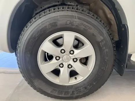 TOYOTA Hilux Caminhonete 2.7 16V 4P SRV FLEX 4X4  CABINE DUPLA AUTOM�TICO, Foto 9
