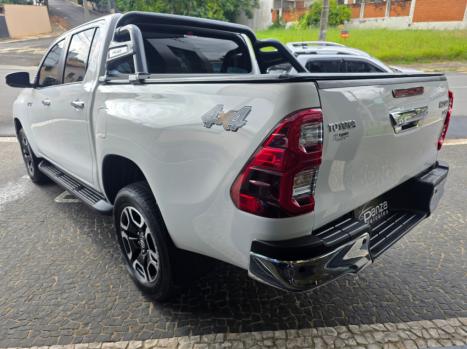 TOYOTA Hilux Caminhonete 2.8 16V SRX 4X4 DIESEL CABINE DUPLA AUTOM�TICO, Foto 3