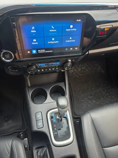 TOYOTA Hilux Caminhonete 2.8 16V SRX 4X4 DIESEL CABINE DUPLA AUTOM�TICO, Foto 10
