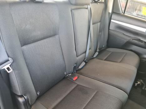 TOYOTA Hilux Caminhonete 2.8 16V 4P SR 4X4 DIESEL CABINE DUPLA AUTOM�TICO, Foto 9