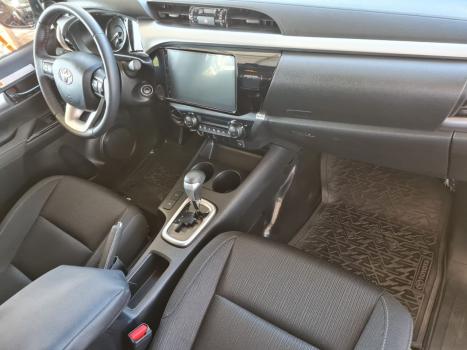 TOYOTA Hilux Caminhonete 2.8 16V 4P SR 4X4 DIESEL CABINE DUPLA AUTOM�TICO, Foto 10