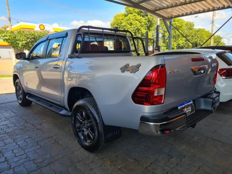 TOYOTA Hilux Caminhonete 2.8 16V 4P SR 4X4 DIESEL CABINE DUPLA AUTOM�TICO, Foto 12