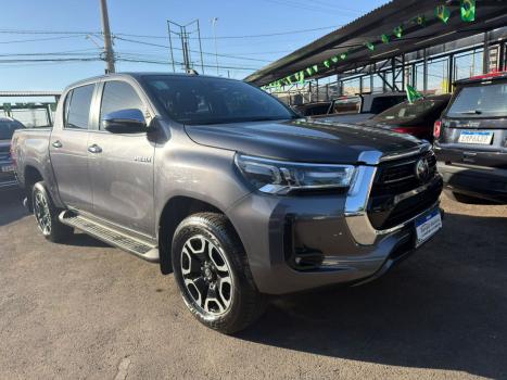 TOYOTA Hilux Caminhonete 2.8 16V SRX 4X4 DIESEL CABINE DUPLA AUTOM�TICO, Foto 3