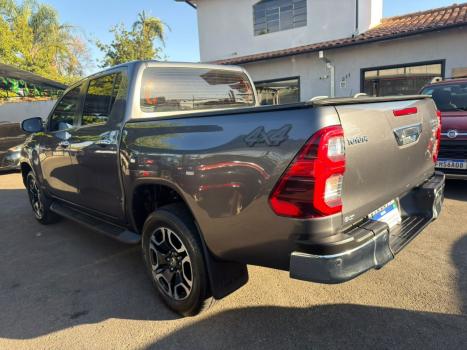 TOYOTA Hilux Caminhonete 2.8 16V SRX 4X4 DIESEL CABINE DUPLA AUTOM�TICO, Foto 6