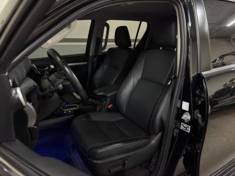 TOYOTA Hilux Caminhonete 2.8 16V SRX 4X4 TURBO DIESEL CABINE DUPLA AUTOM�TICO, Foto 3