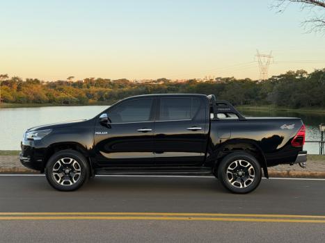 TOYOTA Hilux Caminhonete 2.8 16V SRX 4X4 TURBO DIESEL CABINE DUPLA AUTOM�TICO, Foto 8