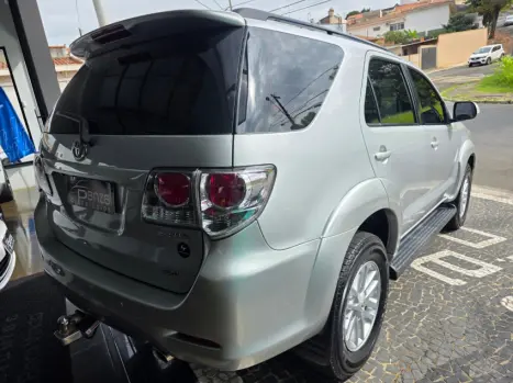 TOYOTA Hilux SW4 2.7 16V 4P SR FLEX AUTOM�TICO, Foto 3