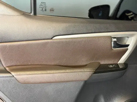 TOYOTA Hilux SW4 2.8 16V 4P SRX 4X4 7 LUGARES TURBO DIESEL AUTOM�TICO, Foto 17