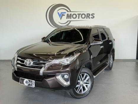 TOYOTA Hilux SW4 2.8 16V 4P SRX 4X4 7 LUGARES TURBO DIESEL AUTOM�TICO, Foto 1
