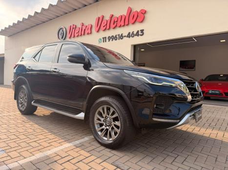 TOYOTA Hilux SW4 2.8 16V 4P SRX 4X4 7 LUGARES TURBO DIESEL AUTOMÁTICO, Foto 1