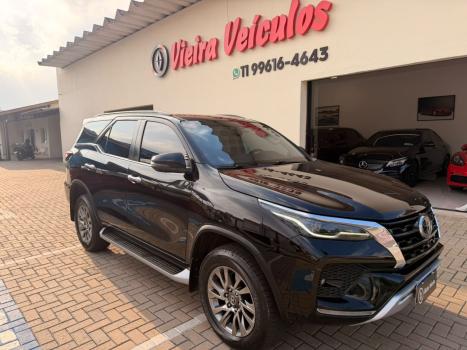 TOYOTA Hilux SW4 2.8 16V 4P SRX 4X4 7 LUGARES TURBO DIESEL AUTOMÁTICO, Foto 2