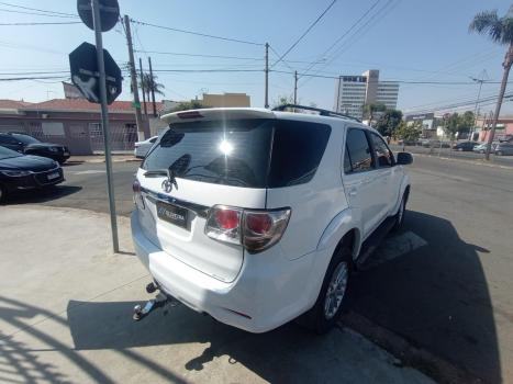 TOYOTA Hilux SW4 3.0 16V 4P SRV 4X4 7 LUGARES TURBO DIESEL AUTOMTICO, Foto 11