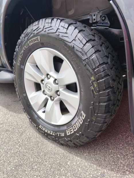 TOYOTA Hilux SW4 3.0 16V 4P SRV 4X4 7 LUGARES TURBO DIESEL AUTOM�TICO, Foto 10