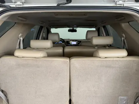 TOYOTA Hilux SW4 3.0 16V 4P SRV 4X4 7 LUGARES TURBO DIESEL AUTOM�TICO, Foto 16