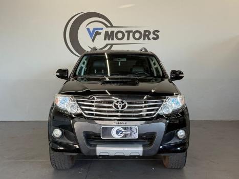 TOYOTA Hilux SW4 3.0 16V 4P SRV 4X4 7 LUGARES TURBO DIESEL AUTOM�TICO, Foto 2