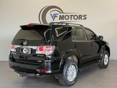 TOYOTA Hilux SW4 3.0 16V 4P SRV 4X4 7 LUGARES TURBO DIESEL AUTOM�TICO, Foto 21
