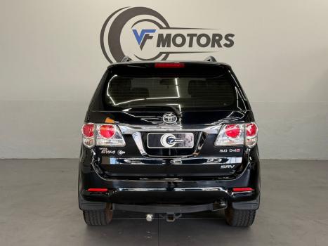 TOYOTA Hilux SW4 3.0 16V 4P SRV 4X4 7 LUGARES TURBO DIESEL AUTOM�TICO, Foto 22