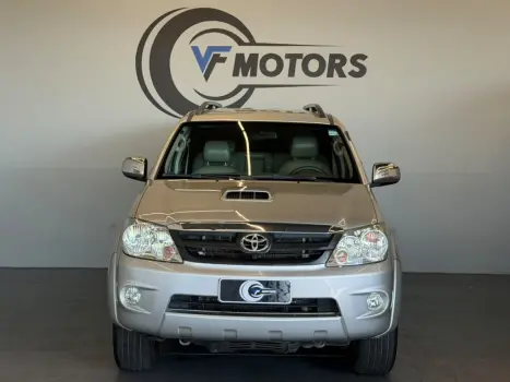 TOYOTA Hilux SW4 , Foto 2