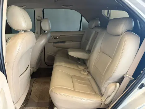 TOYOTA Hilux SW4 , Foto 13
