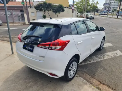 TOYOTA Yaris Hatch 1.5 16V 4P FLEX XL MULTIDRIVE AUTOMTICO CVT, Foto 8