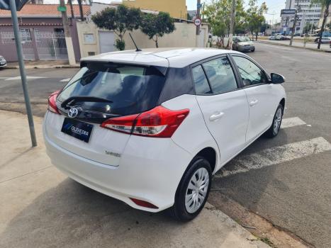 TOYOTA Yaris Hatch 1.5 16V 4P FLEX XL MULTIDRIVE AUTOMTICO CVT, Foto 8