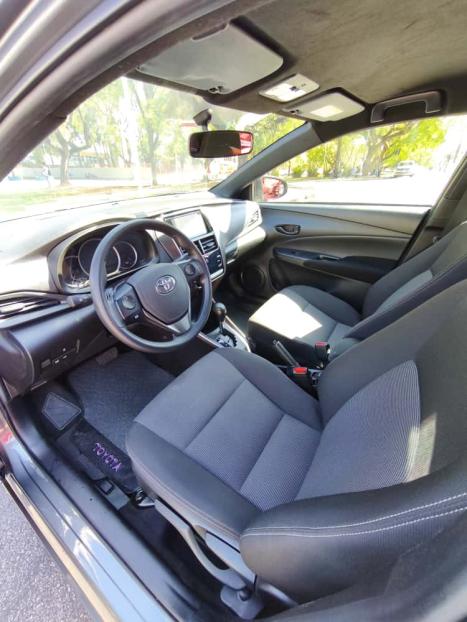 TOYOTA Yaris Hatch 1.5 16V 4P FLEX XL MULTIDRIVE AUTOMTICO CVT, Foto 6