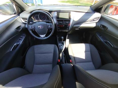 TOYOTA Yaris Hatch 1.5 16V 4P FLEX XL MULTIDRIVE AUTOMTICO CVT, Foto 8
