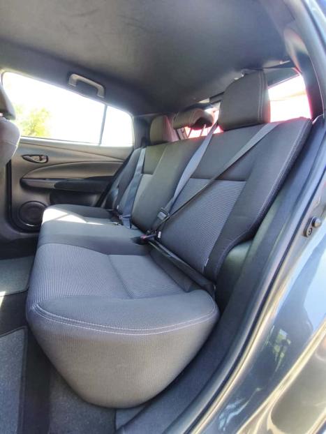 TOYOTA Yaris Hatch 1.5 16V 4P FLEX XL MULTIDRIVE AUTOMTICO CVT, Foto 9