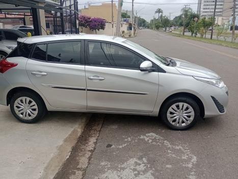 TOYOTA Yaris Hatch 1.3 16V 4P FLEX XL MULTIDRIVE AUTOM�TICO CVT, Foto 4