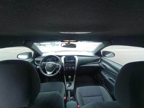 TOYOTA Yaris Hatch 1.3 16V 4P FLEX XL MULTIDRIVE AUTOM�TICO CVT, Foto 14