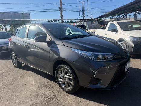 TOYOTA Yaris Hatch 1.5 16V 4P FLEX XS CONNECT MULTIDRIVE AUTOM�TICO CVT, Foto 3