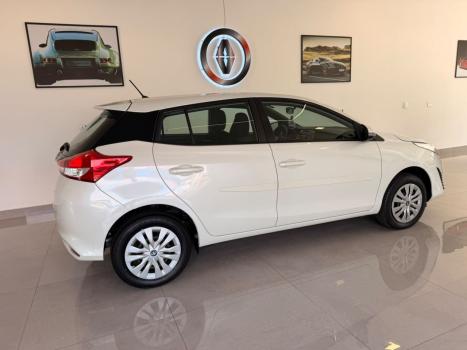 TOYOTA Yaris Hatch 1.3 16V 4P FLEX XL MULTIDRIVE AUTOM�TICO CVT, Foto 4