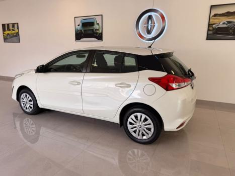 TOYOTA Yaris Hatch 1.3 16V 4P FLEX XL MULTIDRIVE AUTOM�TICO CVT, Foto 5