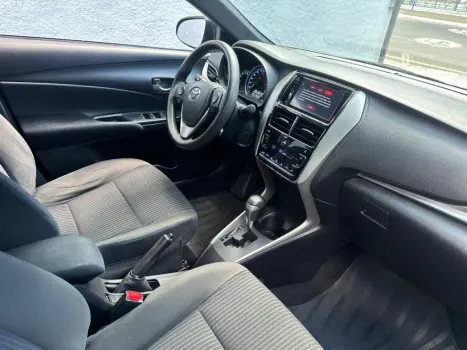 TOYOTA Yaris Sedan 1.5 16V 4P FLEX PLUS MULTIDRIVE AUTOM�TICO CVT, Foto 5