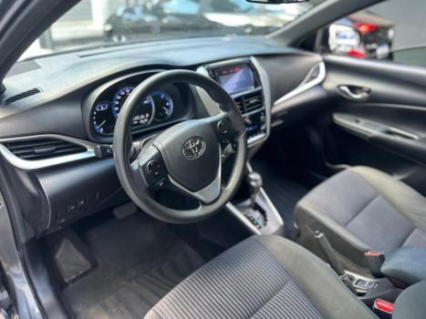 TOYOTA Yaris Sedan 1.5 16V 4P FLEX PLUS MULTIDRIVE AUTOM�TICO CVT, Foto 6