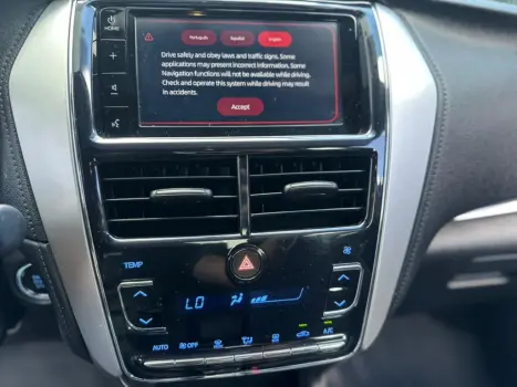 TOYOTA Yaris Sedan 1.5 16V 4P FLEX PLUS MULTIDRIVE AUTOM�TICO CVT, Foto 8