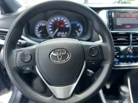 TOYOTA Yaris Sedan 1.5 16V 4P FLEX PLUS MULTIDRIVE AUTOM�TICO CVT, Foto 9
