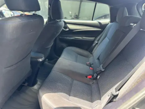 TOYOTA Yaris Sedan 1.5 16V 4P FLEX PLUS MULTIDRIVE AUTOM�TICO CVT, Foto 12